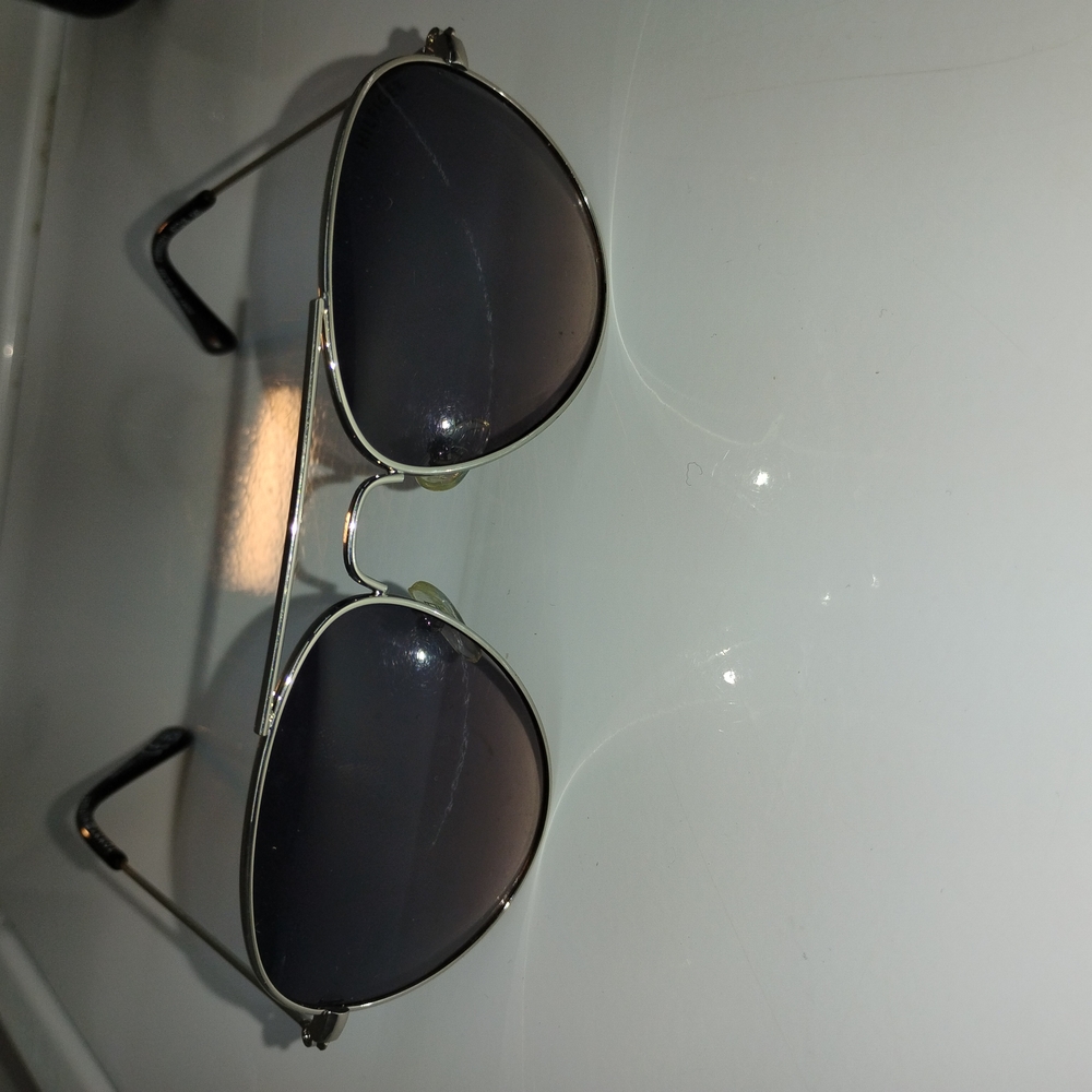 Stylish Black Aviator Sunglasses
